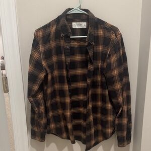 Abercrombie & Fitch Plaid Button-Up